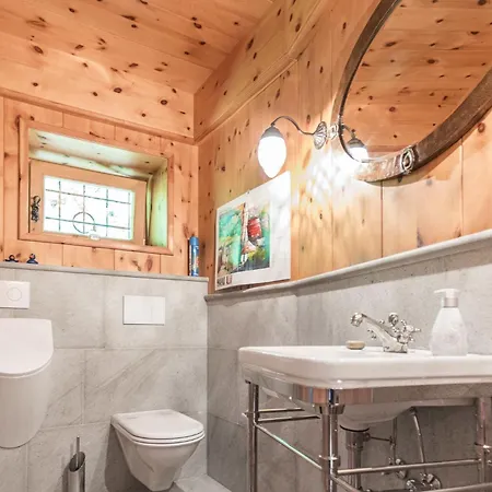 4br Chalet In Viehofen- If You Want To Book, Please Contact On Wh-ats-app - 0034-635-518-216 !!!! * Viehhofen